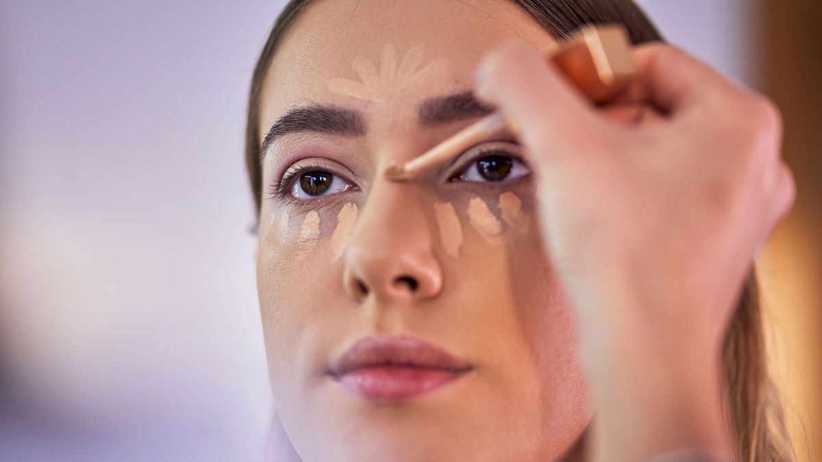 Mastering the Art of Contour Makeup: Enhancing Your Natural Beauty
